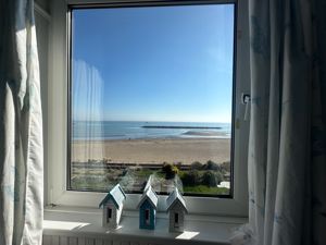 Photo 7- click for photo gallery